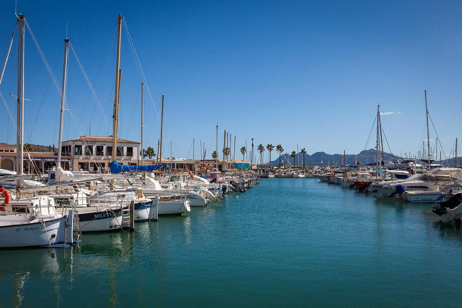Cala Clara Beach Apartment By Sealand Villas Cala de Sant Vicenc Spanje